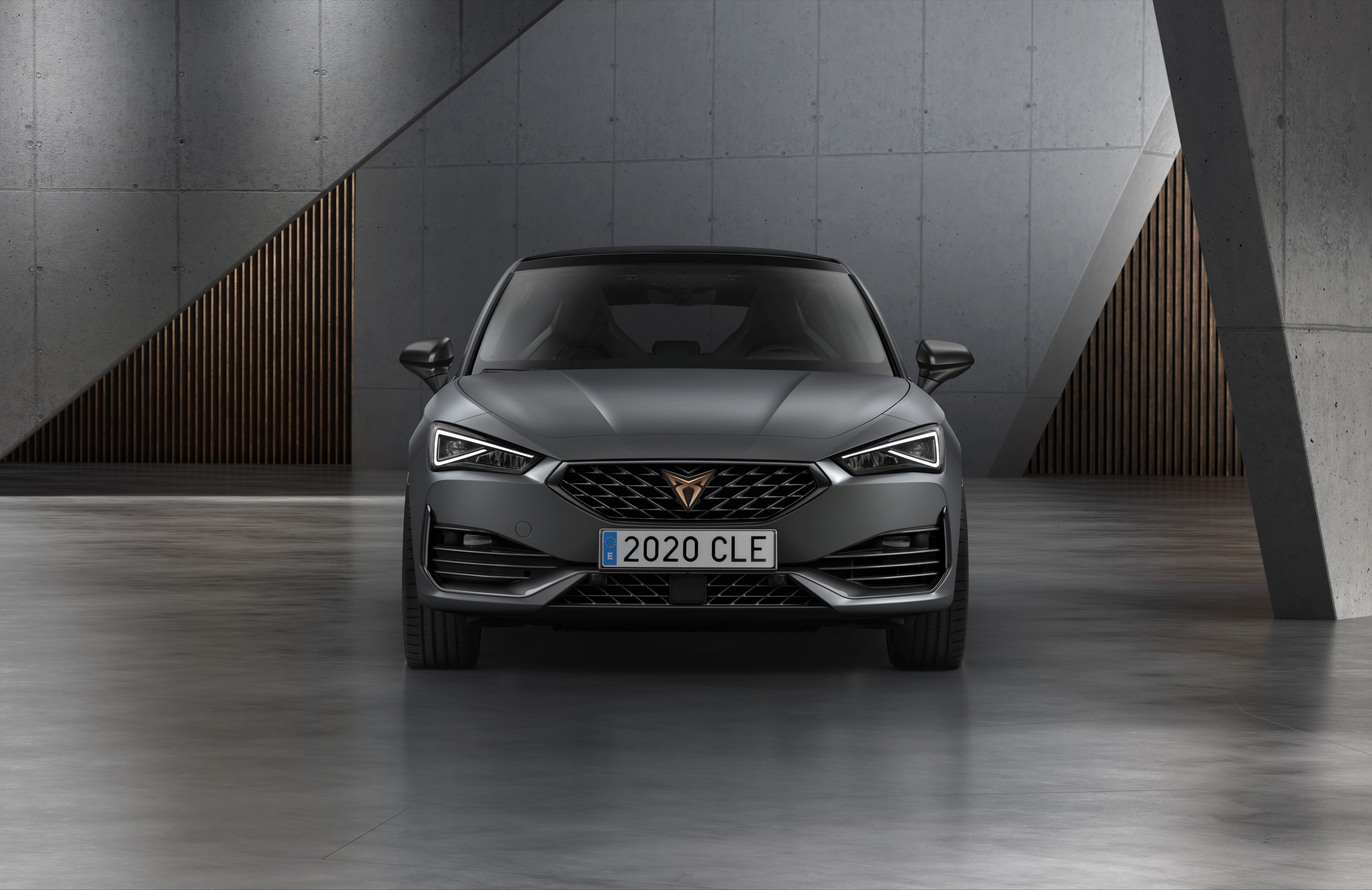 Cupra-Leon-front