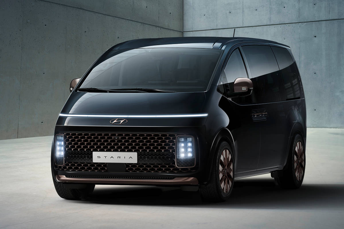 Hyundai STARIA Front