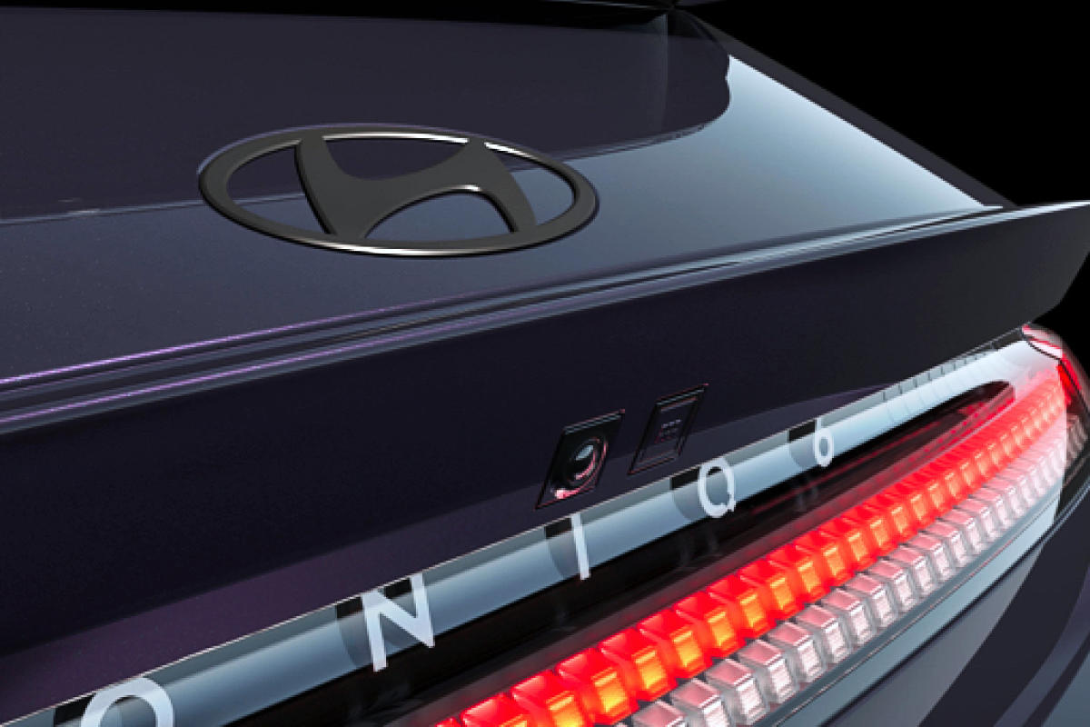 IONIQ 6 Embleme