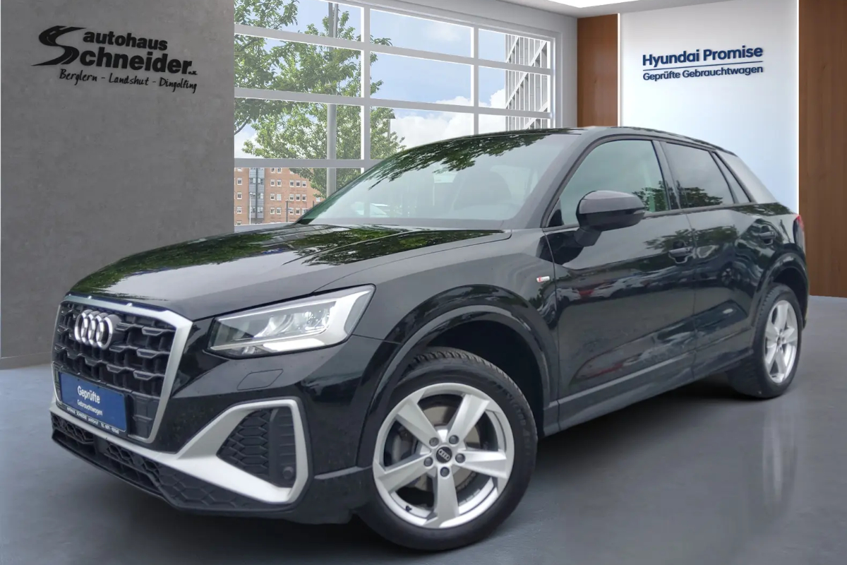 Audi_q2_metalic