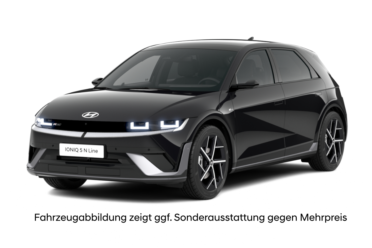 schwarzer Hyundai IONIQ 5 auf weißem Hintergrund